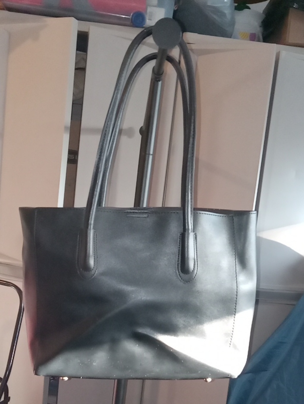 Minimal Black Leather Tote Bag with Double Shoulder Straps